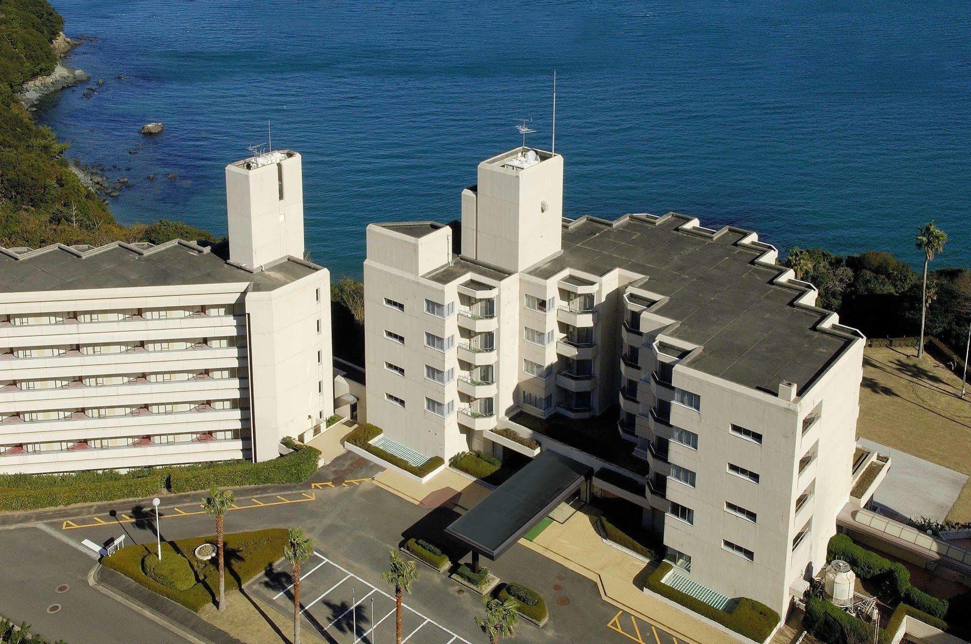 Wisterian Life Club Toba Hotel Exterior foto
